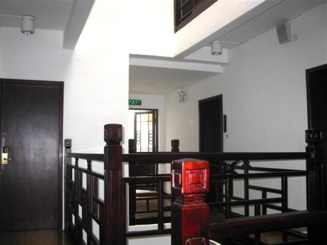 Tun XI Lodge 황 산 외부 사진